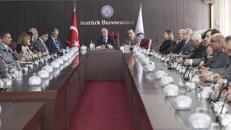 Atatürk Üniversitesi  2022-2023 bahar yarıyılı eğitim planlamasını yaptı
