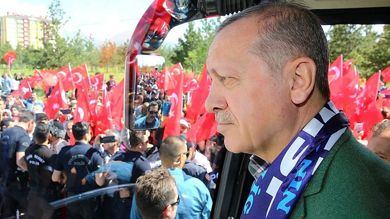 Ak Parti Erzurum'da 5 Mayıs mitingine odaklandı