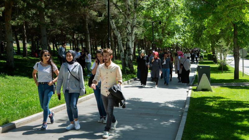 Atatürk Üniversitesi'ne Yaz Okulu İçin 155 Üniversiteden Öğrenci Geldi