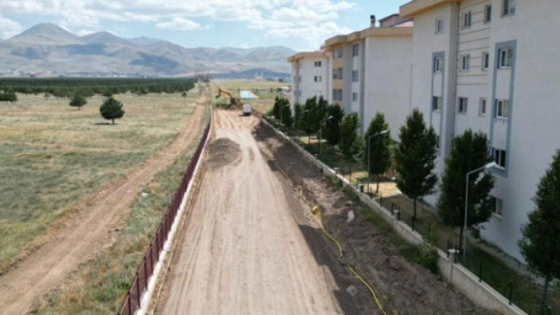 Büyükşehir, Palandöken'i Erzincan E-80 karayoluna bağlıyor