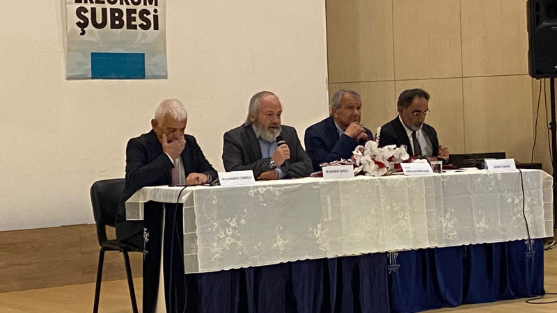 Erzurum'da Nevzat Kösoğlu paneli yapıldı