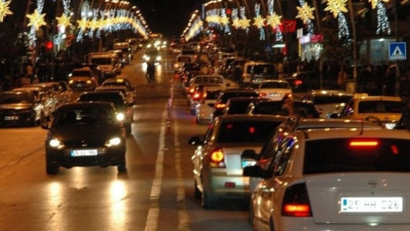 Erzurum’da son bir ayda 3 bin 174 araç daha trafiğe tescil edildi