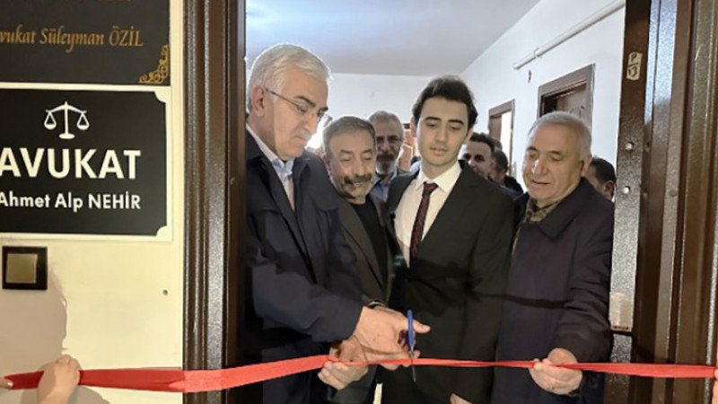 Avukat Ahmet Alp Nehir’in Avukatlık Bürosu'nun açılışı yapıldı