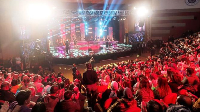 TRT Sanatçıları Şehir Konserleri programının ilki Erzurum'da yapıldı