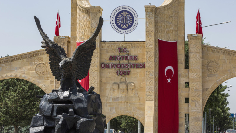 Atatürk Üniversitesi'nde Yaz Okulu Başladı