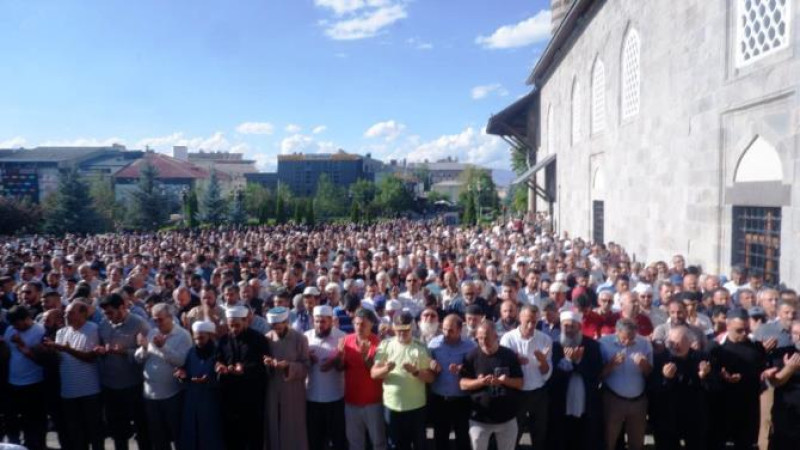 Erzurum'da şehit Heniyye için gıyabi cenaze namazı kılındı