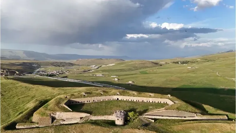 Erzurum Valisi Çiftçi Tabyaları kurumlara zimmetledi