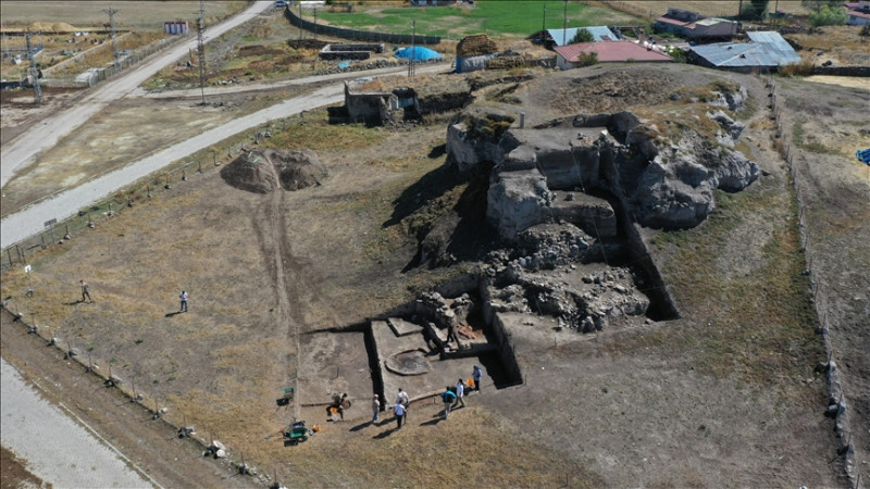 Pulur Höyük’te yapılan kazılar tarihi gün yüzüne çıkarıyor