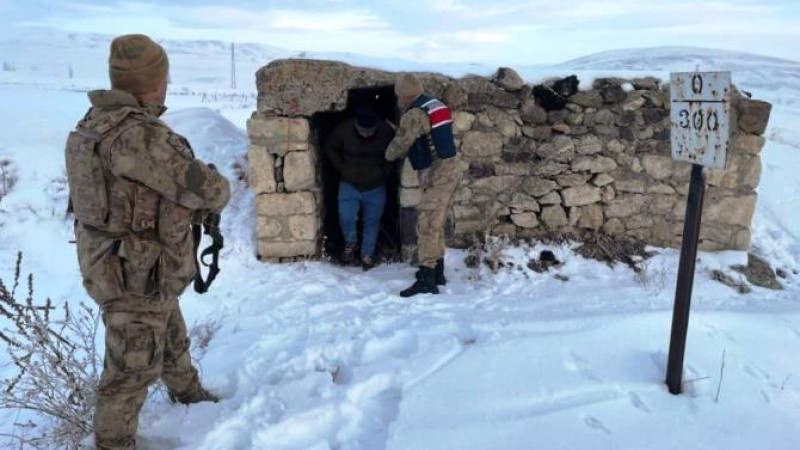 Erzurum'da 51 düzensiz göçmen yakalandı