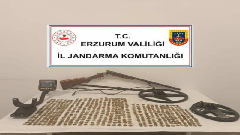 Jandarma Erzurum'da kaçakçılara göz açtırmadı