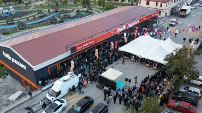 Bütükşehir 8. Şubeyi Hilalkent'te açtı