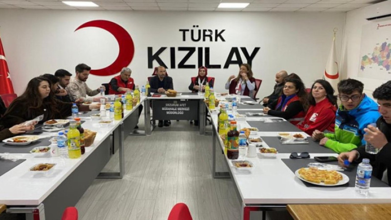 Kızılay’dan üniversite öğrencilerine 