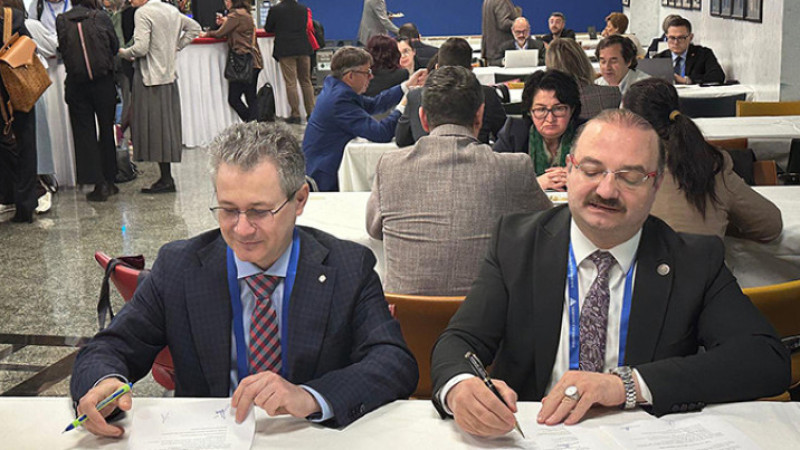 Rektör Hacımüftüoğlu Stratejik Anlaşmalara İmza Attı