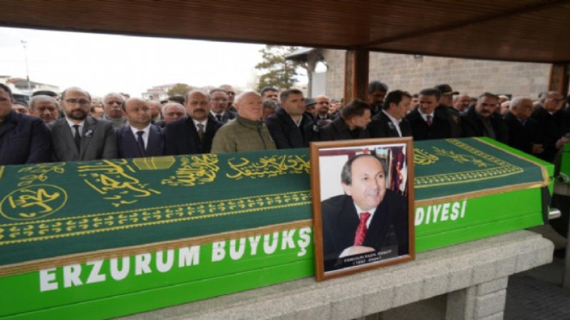 Özsoy dualarla son yolculuğuna uğurlandı