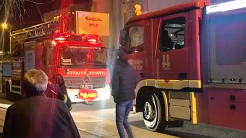 Erzurum'da metruk binada korkutan yangın