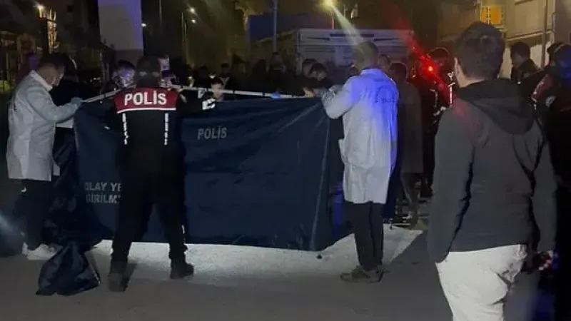 Erzurum'da cami önünde ceset bulundu
