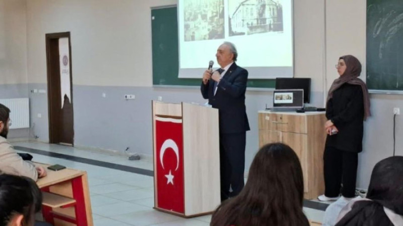 Tarihçi Ecz. Erdal Güzel'den Pasinler'de kanferans