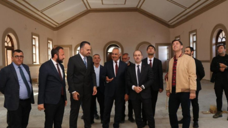 Oltu'daki kilise “Uyumayan Kütüphane” olacak