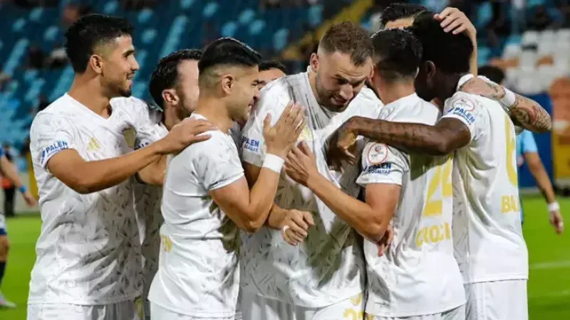 Erzurumspor FK 3 puanı 3 golle aldı
