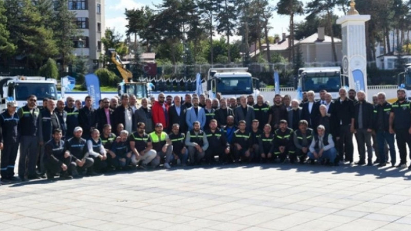 Yakutiye Belediyesi yeni araçları filosuna  kattı