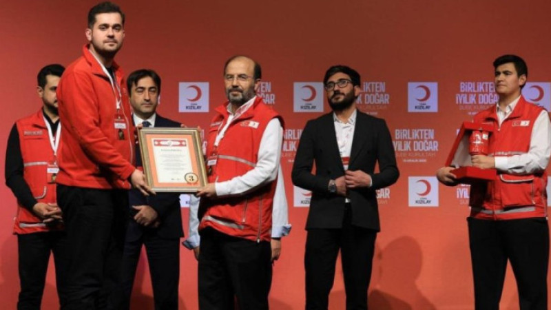 Erzurum Kızılay’a üç ödül