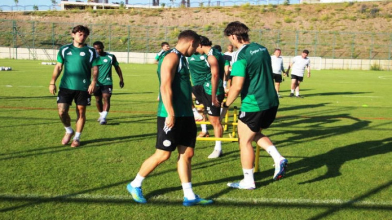 Çaykur Rizespor yeni sezon mesaisini Erzurum'da sürdürüyor